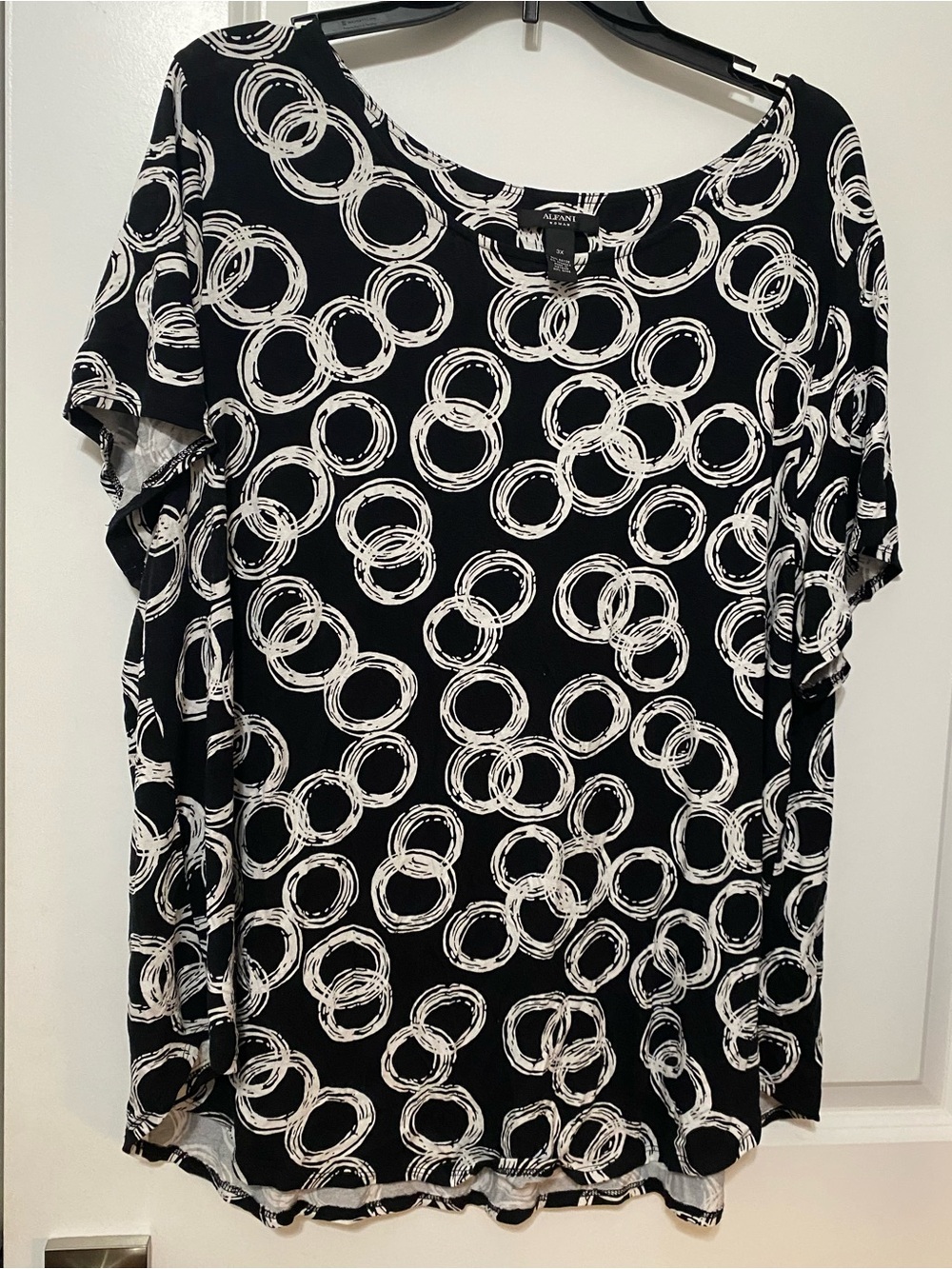 Alfani Black Short-Sleeve Tee with White Circular Print